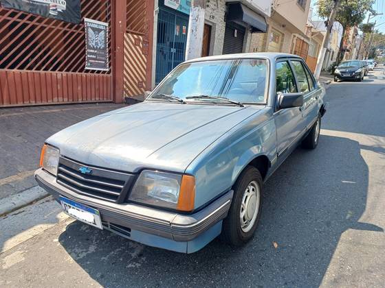 CHEVROLET MONZA 1.8 SL 8V GASOLINA 4P MANUAL CHEVROLET MONZA 1.8 SL 8V GASOLINA 4P MANUAL